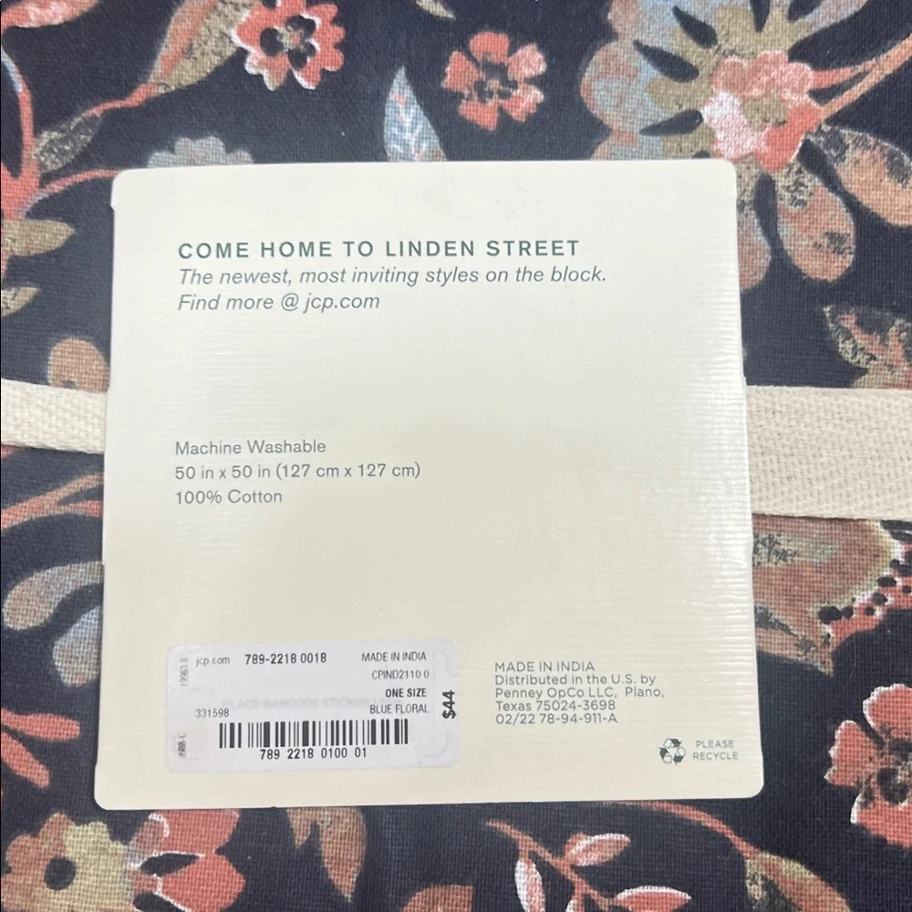 Linden Street Floral Madison Table Throw Tablecloth Blue 50 in x 50 in NIP